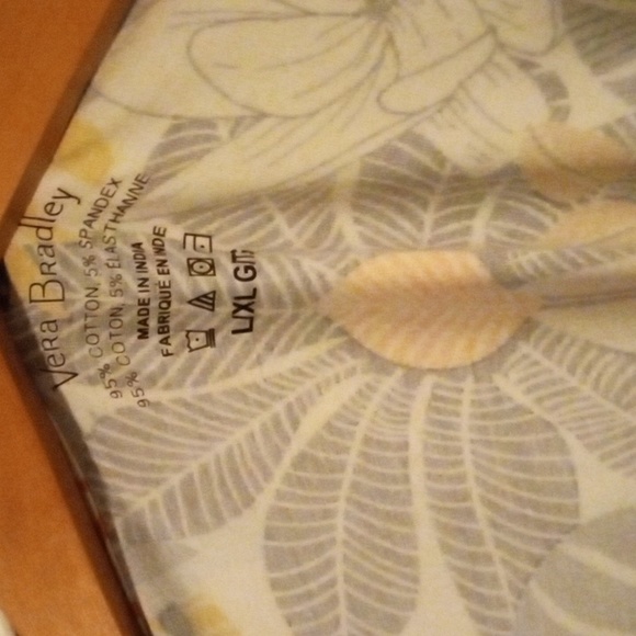 Vera Bradley Floral Robe - Picture 2 of 3